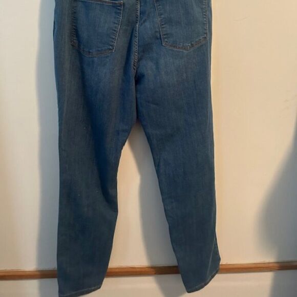 Universal Thread distressed 5 pocket high rise skinny jeans, size 18W - Picture 2 of 6